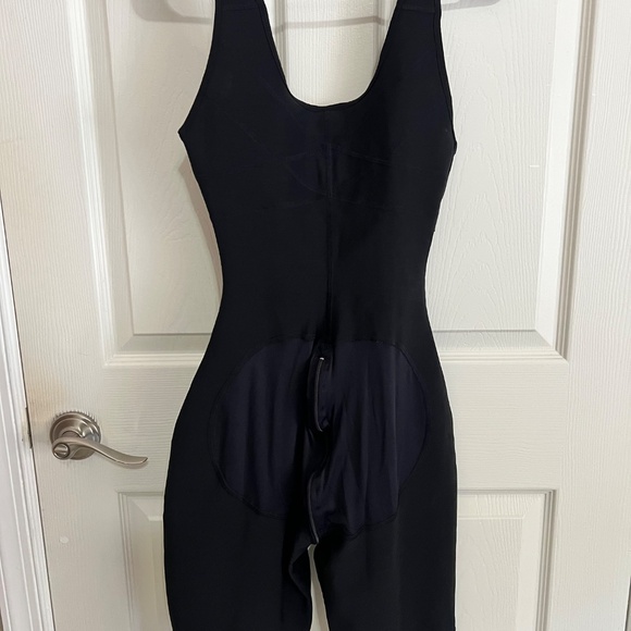 Colombiana Faja Compression Garment - Picture 2 of 6